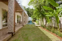 Nyang-Nyang Retreat Hotels near Pecatu
