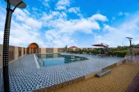 The Bodhi Palace Resort - piscine