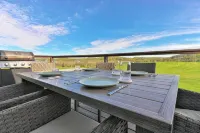 Modern Farmhouse Getaway | 5+ Acres | Family Friendly | Arrowhead | Algonquin - con encanto