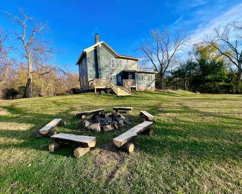The Canandaigua Farmhouse. Private, Spacious, with Lake Access Hotels in Gorham