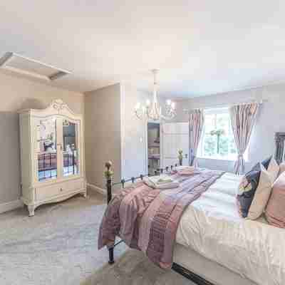 Stunning Character Property with Hot tub Rooms