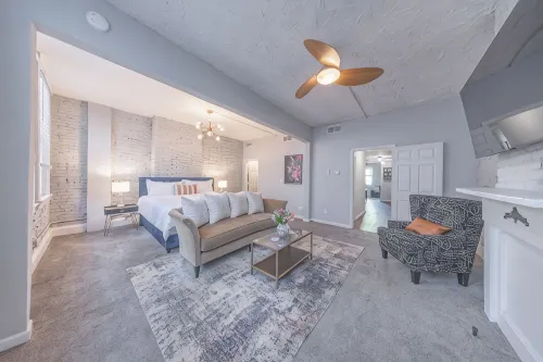 Cincy_Stay_And_Play / K&Q Comfort + Walkable Gem - vasca da bagno