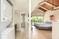 PRIVATE Ocean Front Cottage Over Looking  Beautiful Kalapaki Bay