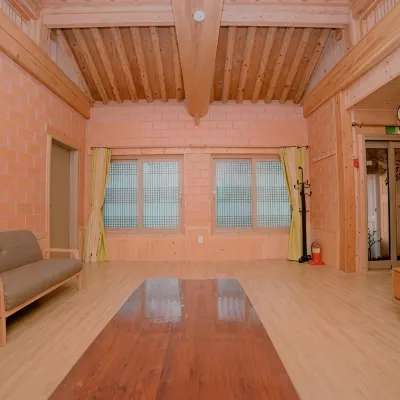Hampyeong Daon Hanok Pension - 家庭旅館