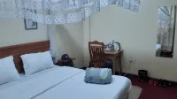 Eden Springs Hotel - 2-Star