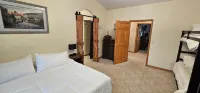 Spacious Rapid City Retreat with Black Hills Views and Close Interstate Access - Jacuzzi