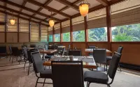 Menara Peninsula Hotel - Bữa sáng