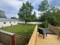 Charming 3-Bedroom with Hot Tub - 3-Star