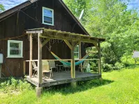Chalet-Swim-Brook on Property-Views-Firepit-Woodstove-7 Min to Stratton-Dogs OK