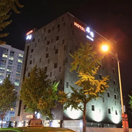 Suwon Station Myeongjak Hotel