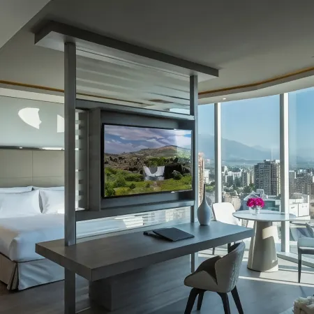 Icon Hotel