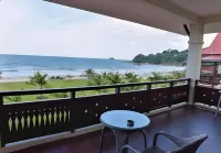 Lotus Seaview Beach Resort, Pengerang - Romantic