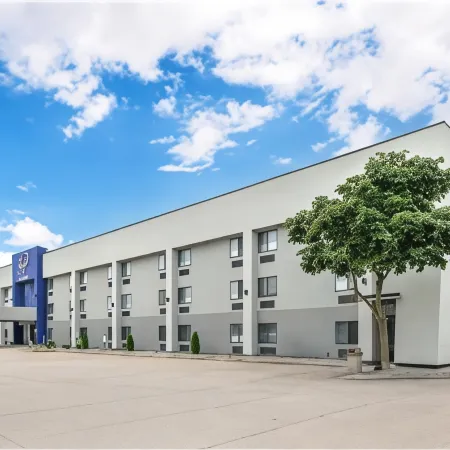 Baymont by Wyndham Champaign