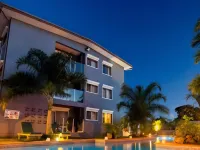 Coconut Palms Resort & Diamond Casino - Pools