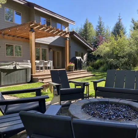 BEAUTIFUL PVT HOME W/ MODERN FURNISHING - EXCLUSIVE WEST BANK JACKSON HOLE