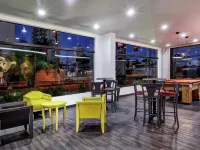 Ibis Taubate - parking