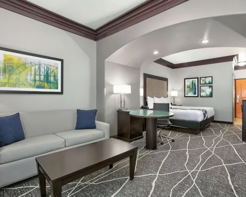 La Quinta Inn & Suites by Wyndham Little Rock - Bryant ブライアントのホテル