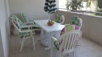 Beachside sea views, aircon, internet, modern, private parking - Wifi