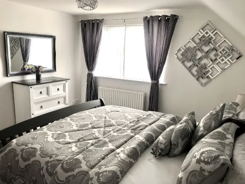 Cleomack HouseHome from Home @Mourne Mountains - Wifi