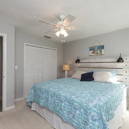 Beachy Getaway–Cozy, Clean & Equipped w/ All Essentials! Relax, Enjoy & Refresh!