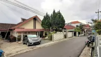Omah Opa Villa - Bintang 1
