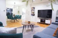 Techie Family Stay - Heart of San Diego