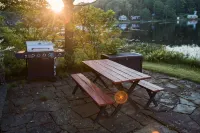 Magical lakeside retreat with hot tub + dog friendly! - 3-Star