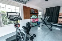 Luxury Private 7Br Lakeside Villa with Heated Pool, Putting Green & Fire Pit - Gym