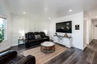Modern hideaway in Logan Utah with changing sand table. - Lejligheder