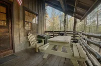 Bear Creek Motel and Cabins - 2 stjerner