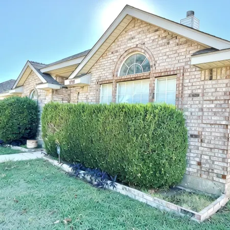 Charming 3-bedroom house with WiFi, AC in welcoming Duncanville