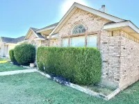 Charming 3-bedroom house with WiFi, AC in welcoming Duncanville - Wi-Fi