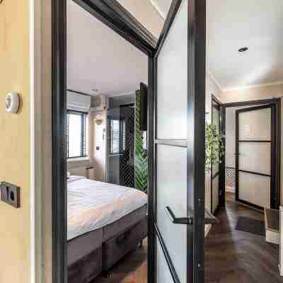 Unieke en Moderne Water Villa in de Buurt van Schiphol en Amsterdam Rooms