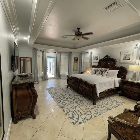 Serenity Villa - 5Br/5BA Luxury Retreat, Private Pool, 3-Minute Walk to Beach