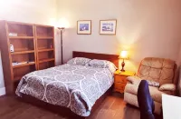 Cozy, Bright, Private Room - 3-Star