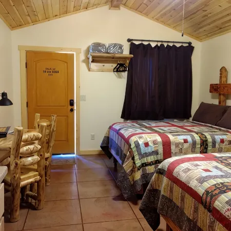 East Zion-Glendale Ranch Cabin 2