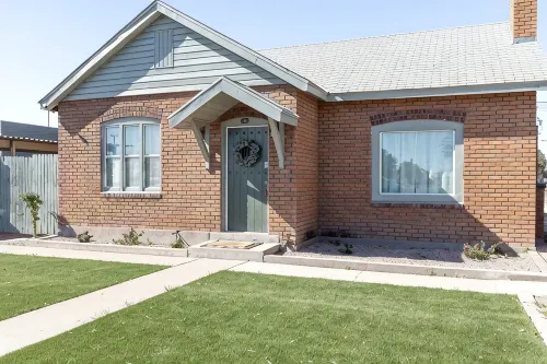 Beautifully Updated Historic Home conveniently located in downtown Mesa! - บังกะโล