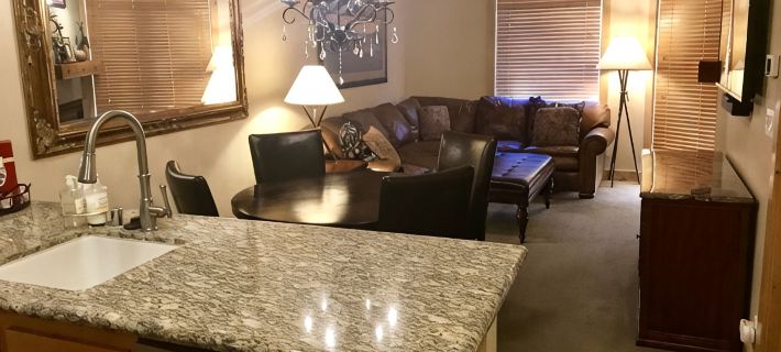 Sunstone 1Br Condo – Luxury! Steps to Hiking, Biking & Mountain Views Hotels in Mammoth Lakes