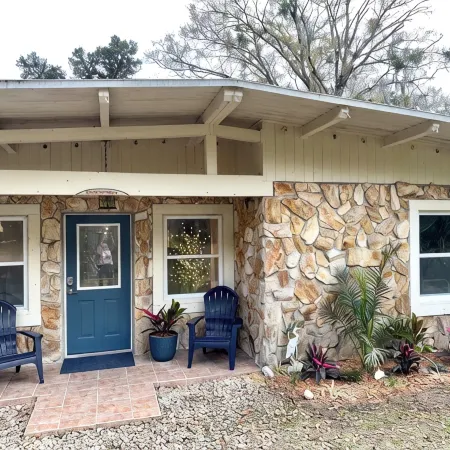 Waterfront • Beautiful Inside and Out! Kayaker’s Paradise • Fishing • Manatees