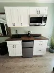 Private suite with own entry in vibrant Gainesville - Bungalows