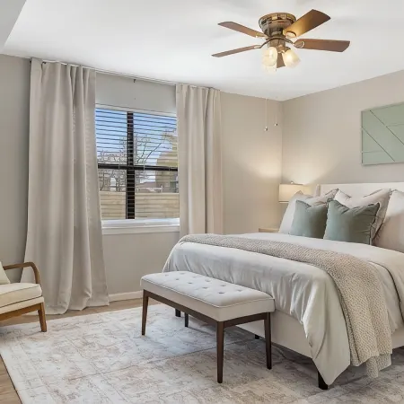 Walk in NO STEPS 2 Bedroom Condo in Gated Pointe Royale Golf Village with Pools