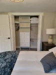 Newly Remodeled 1 Bedroom on River Hotels in 