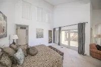 Right At Home- Midland Patio Home with Hot Tub and multiple outdoor spaces - 4-نجوم
