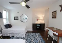 Gorgeous! Parking! Park Front! - Perfect Center City Location! - Holiday bungalows