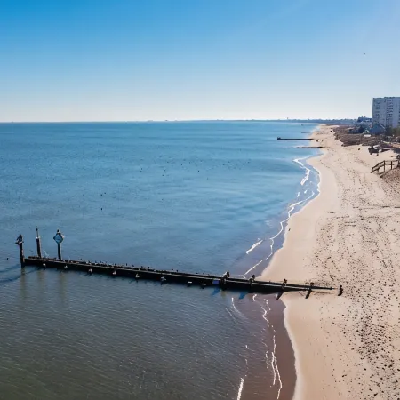 Charming Beachside Duplex: 2 Units -3 Bedrooms-each. Ideal for large families