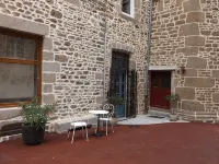 Urban premium ground floor cottage for 2-6 pers historic Fougeres, Label House of Fr. - Wifi