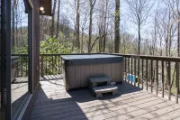 Suzie's Luxury Cabin Asheville Hot Tub  Views  nr Biltmore - Chalets