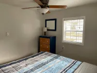 Cozy Lakefront Cottage - Wifi