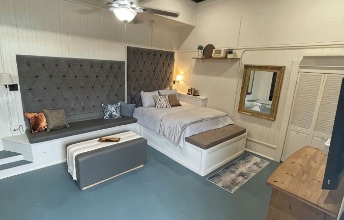The Nook at Main Street Suites: Cozy studio apt in downtown Van Buren, AR