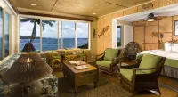Oceanfront Hana Kai Maui #1- 1 Br, Corner Unit 100ʻ from Water! King Bd, Kitchen - 4-Star